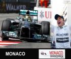 Нико Росберг празднует свою победу в Гран Гран-при Монако 2013